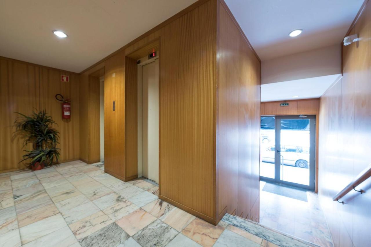 Lovelystay - Charm Beach Apartment By Metro Station Matosinhos  Exterior foto