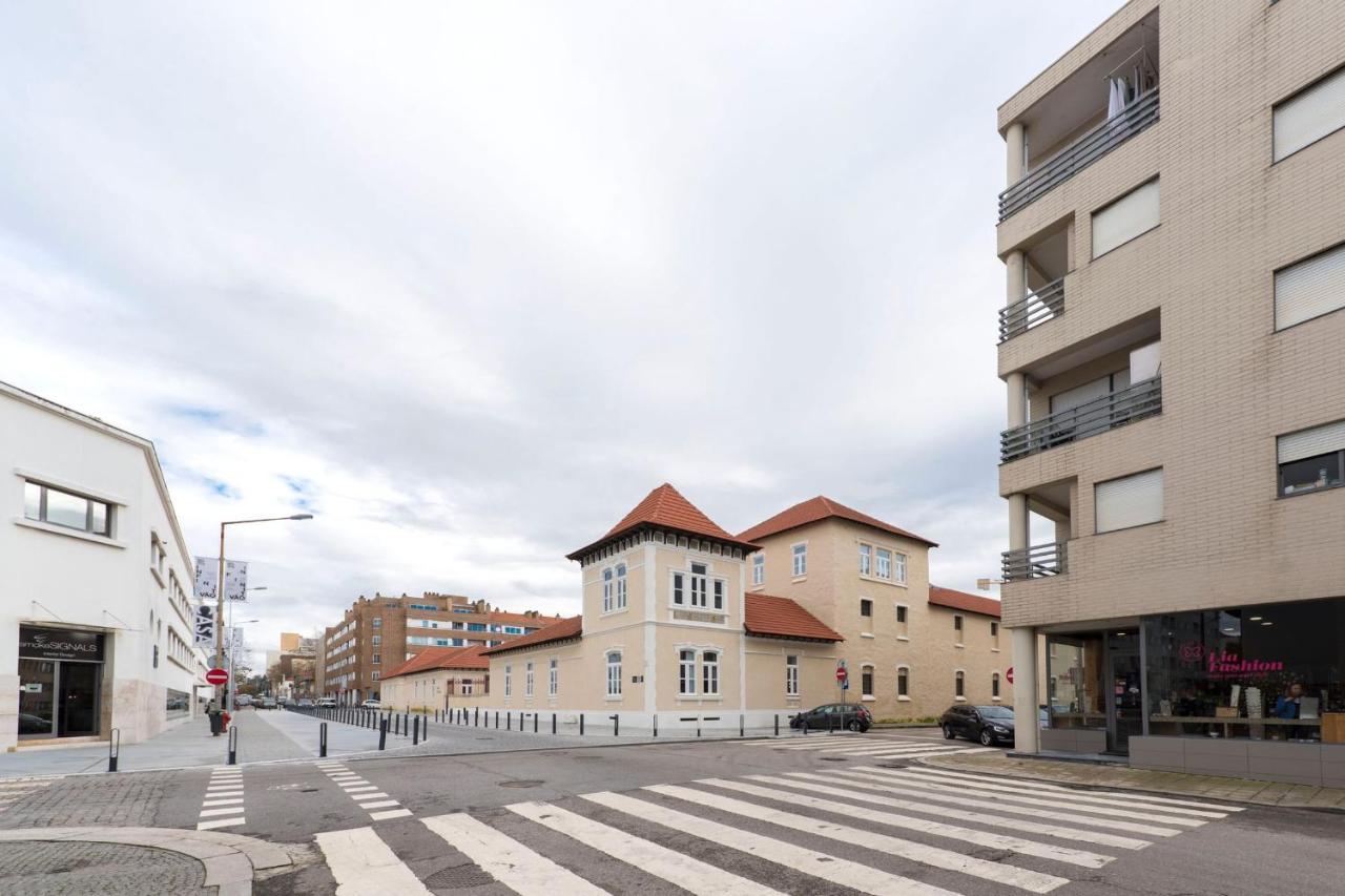 Lovelystay - Charm Beach Apartment By Metro Station Matosinhos  Exterior foto
